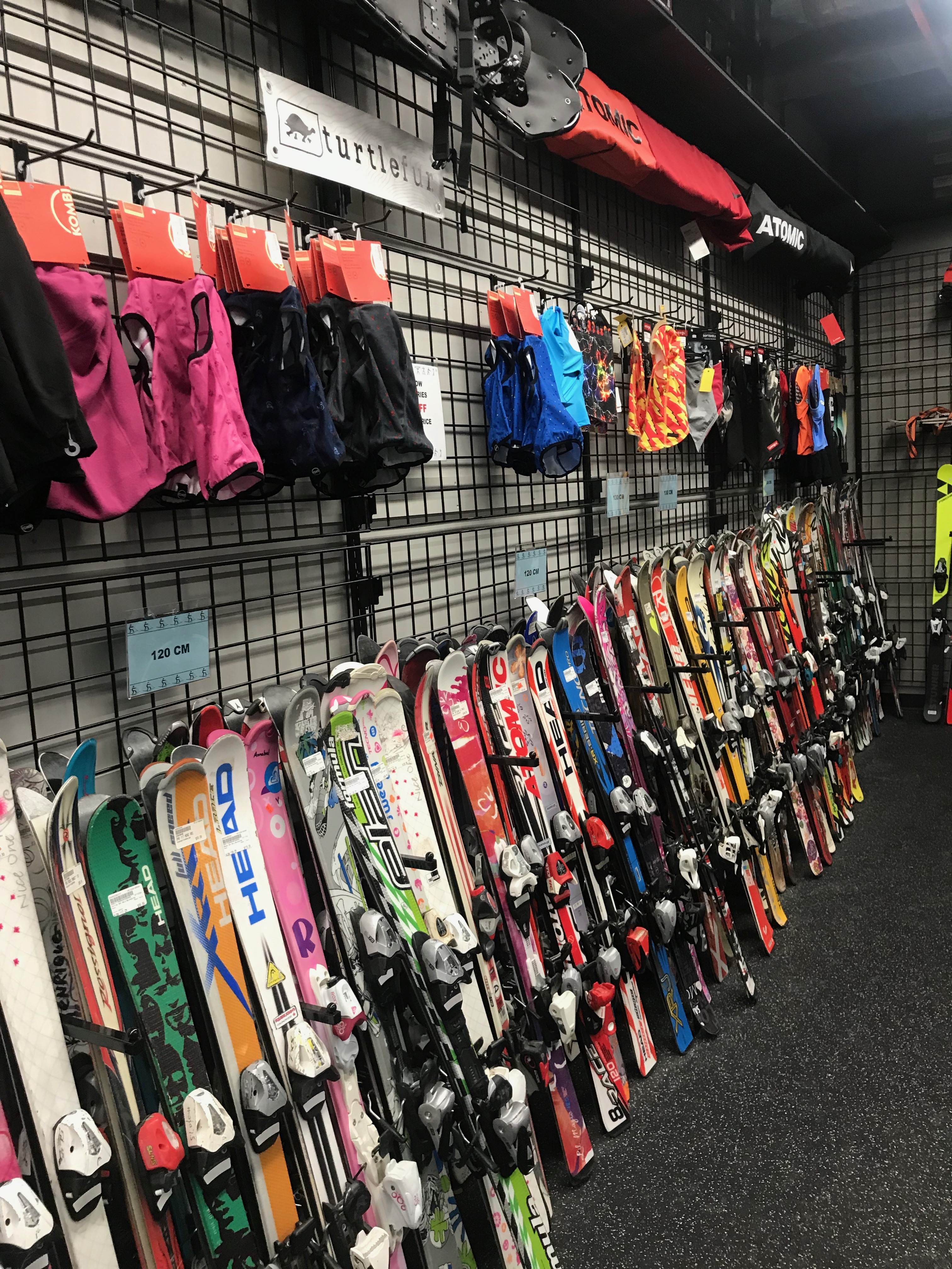Used Ski Wall